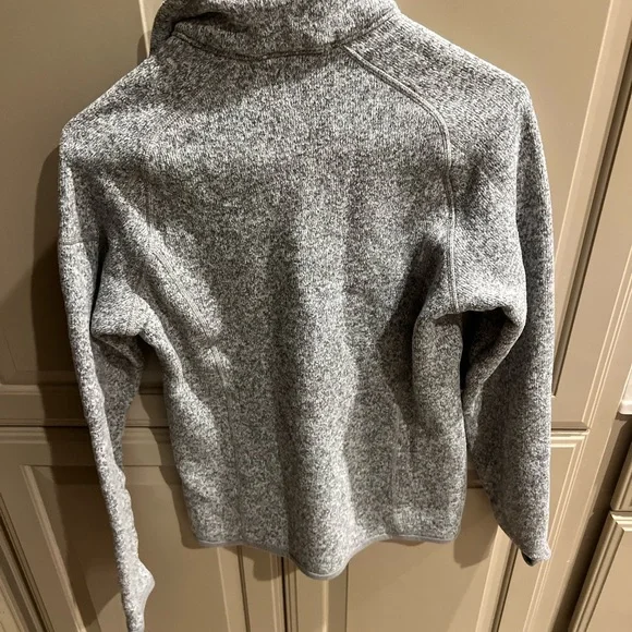 Patagonia size Small half zip. Like new. - Picture 2 of 2